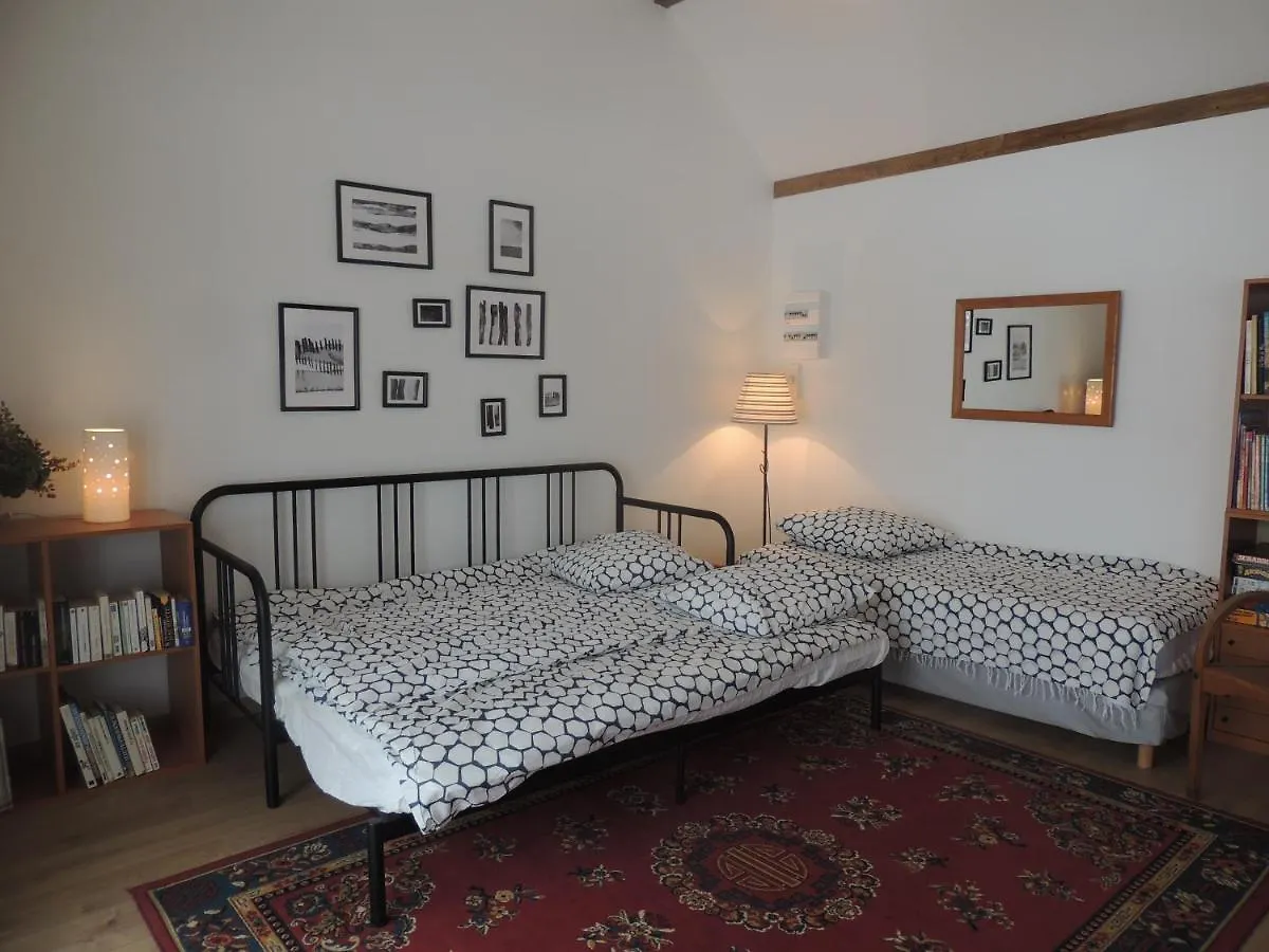 La Maisonnette Apartment Montagnieu  Montagnieu (Isere)